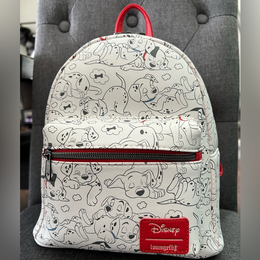 Hot topic exclusive 101 Dalmatian loungefly